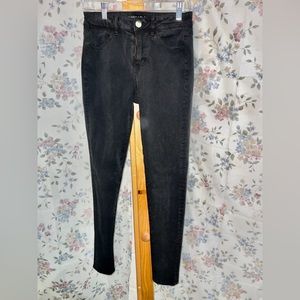 American Eagle 4 Long Black Hi-Rise Jegging